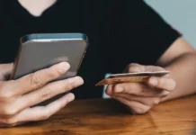 Policja ostrzega przed fałszywymi SMS-ami