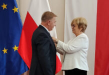 Wójt Jan Pyrkosz odznaczony Złotym Medalem za Długoletnią Służbę