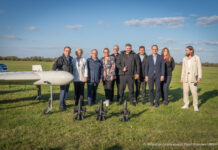 Nowoczesne drony zaprezentowano na lotnisku w Turbi