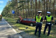 Dachowanie pojazdu na drodze nr 855