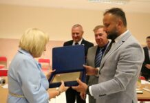 39 lat z książką i mieszkańcami. Podziękowano Pani Leokadii Gugale